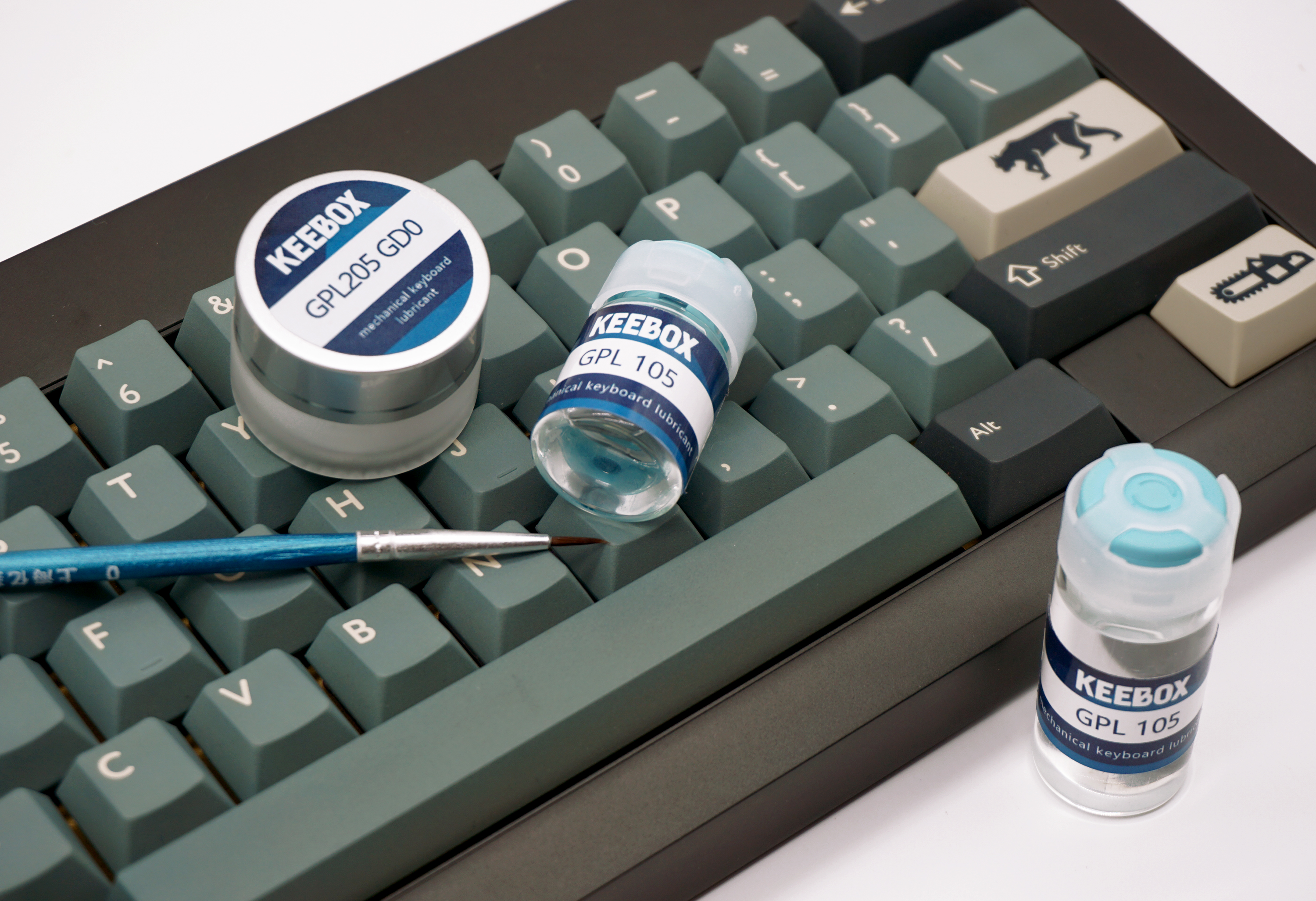 Keebox Krytox GPL205G0 GPL105  - مراجعة Keyboard Lube Kit وسعره