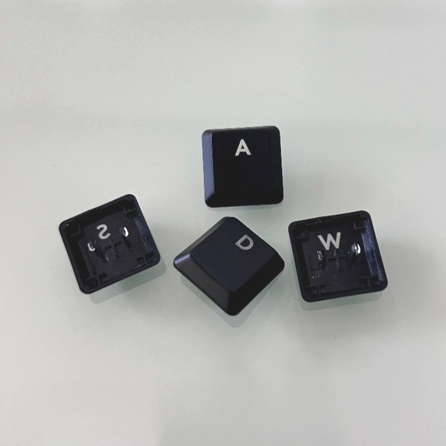 Transparent low axis keycaps c - مراجعة Gaming Keyboard Tkl وسعره