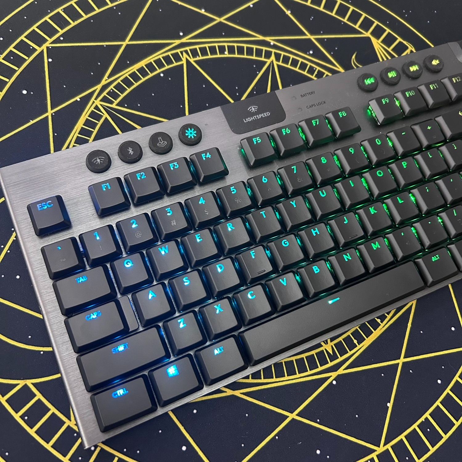 New DIY backlight replacement  - مراجعة Gaming Keyboard Tkl وسعره