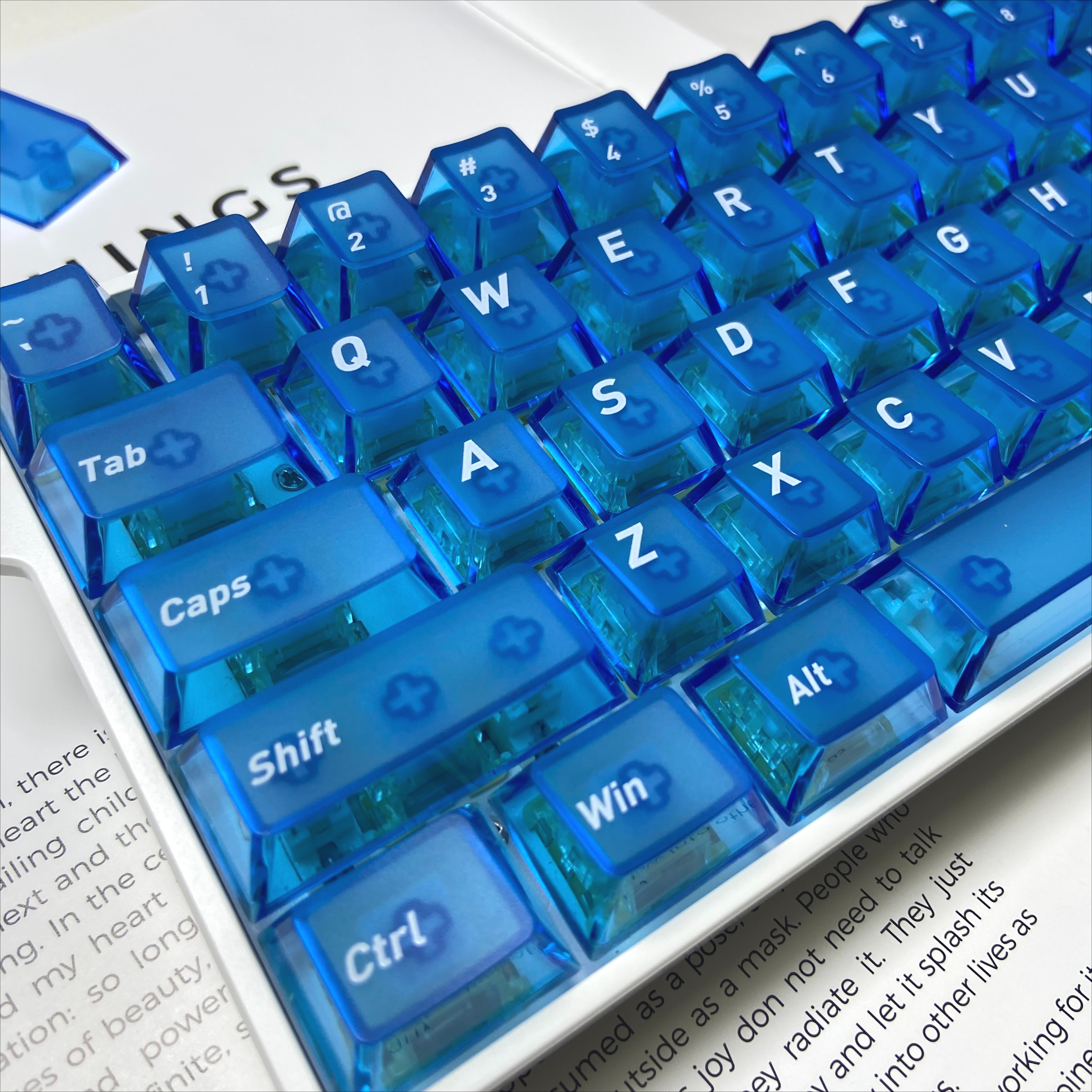 Matte Keycaps Cherry Profile T - مراجعة Gaming Keyboard Tkl وسعره